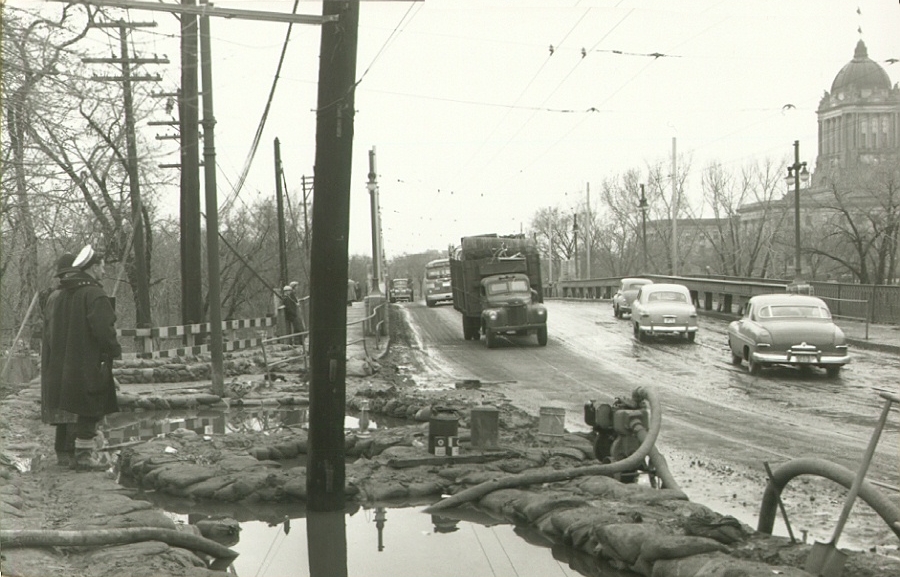 A view of the Osborne Street bridge looking north toward the Parliament Buildings
