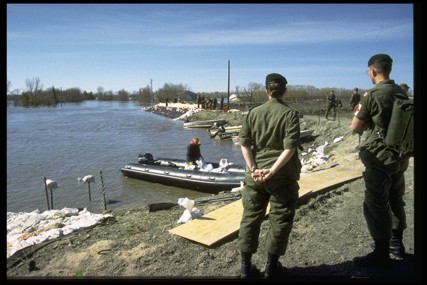 Red River Drive - dike
