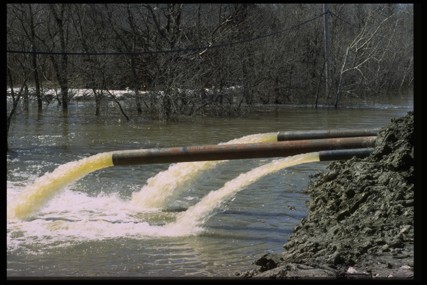 Rue Des Trappistes - dike and pumps