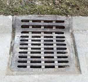 Roll-lip grate (straight) photo